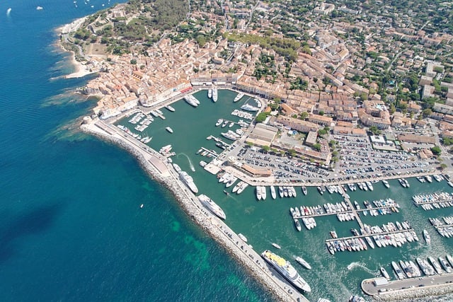 Descubra Saint-Tropez: O Glamour e a Beleza da Riviera Francesa